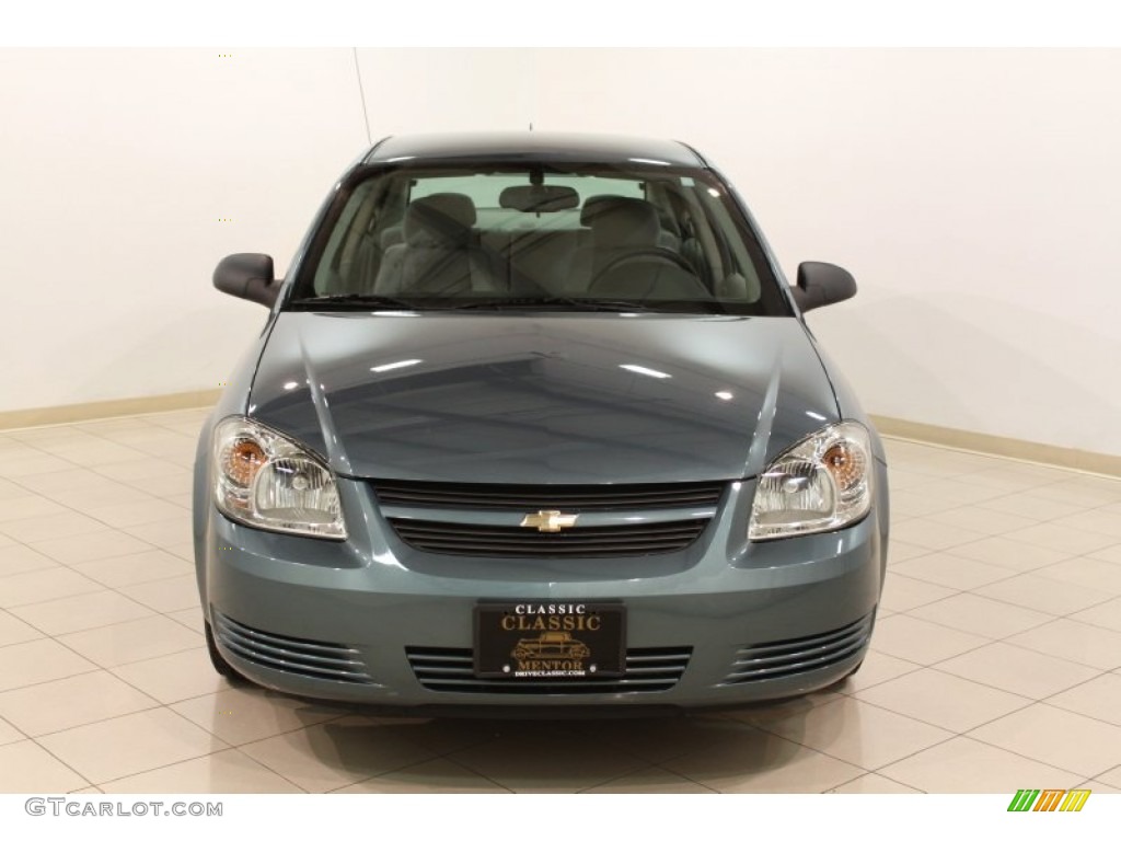 2009 Cobalt LS Sedan - Silver Moss Metallic / Gray photo #2