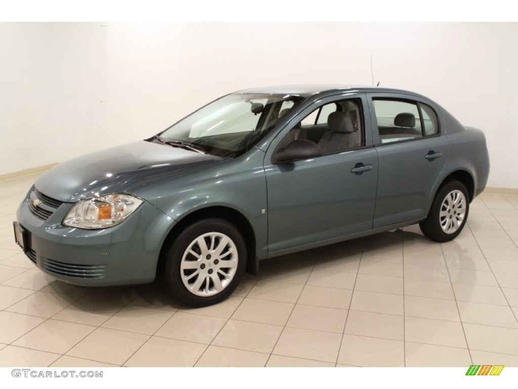 2009 Cobalt LS Sedan - Silver Moss Metallic / Gray photo #3