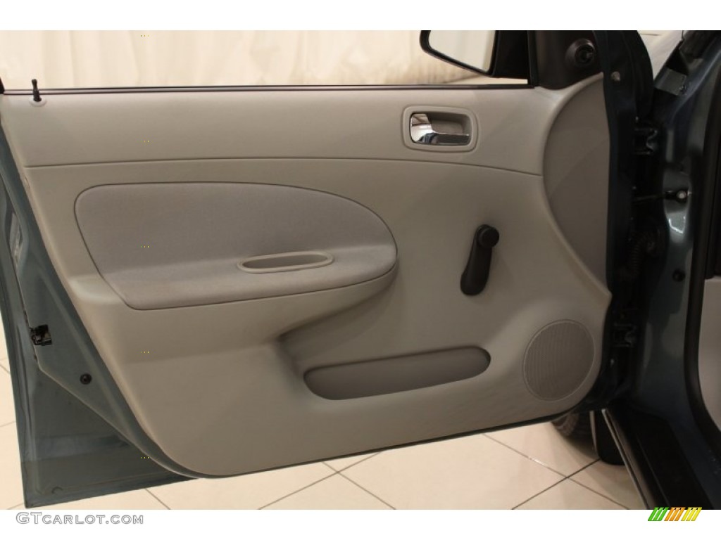 2009 Cobalt LS Sedan - Silver Moss Metallic / Gray photo #5