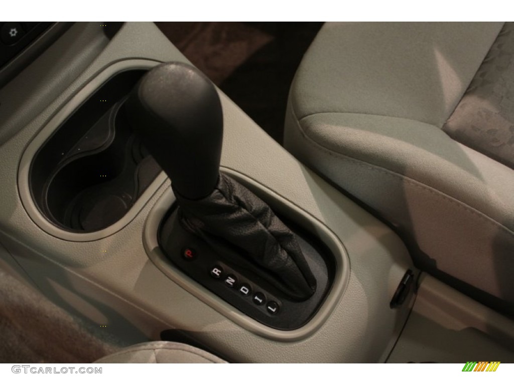 2009 Cobalt LS Sedan - Silver Moss Metallic / Gray photo #10