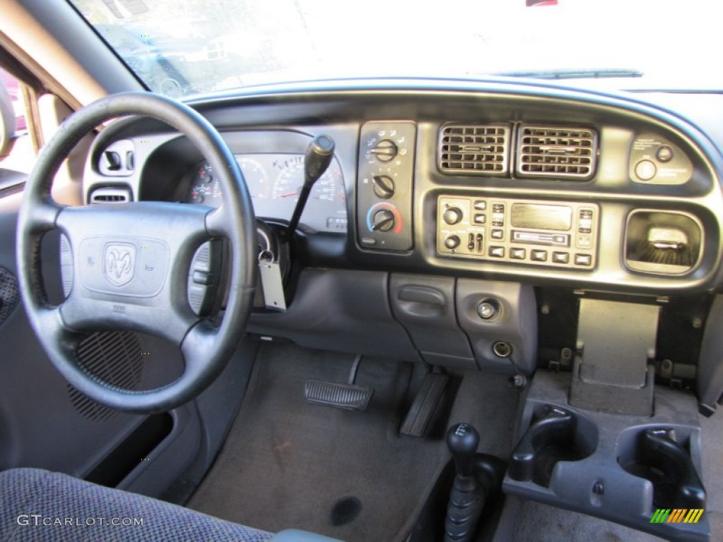 1999 Dodge Ram 1500 SLT Extended Cab 4x4 Mist Gray Dashboard Photo #55795862