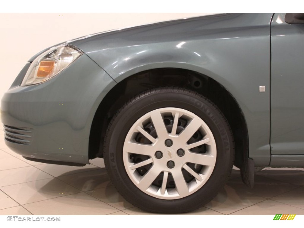 2009 Cobalt LS Sedan - Silver Moss Metallic / Gray photo #18