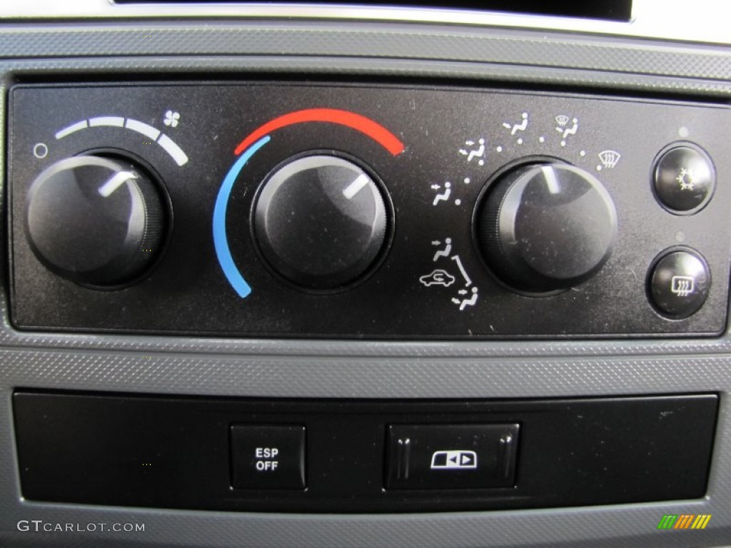 2008 Dodge Ram 1500 ST Quad Cab 4x4 Controls Photo #55799123