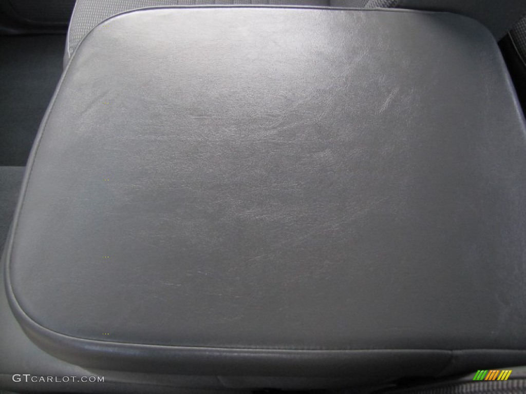 2008 Ram 1500 ST Quad Cab 4x4 - Bright White / Medium Slate Gray photo #20