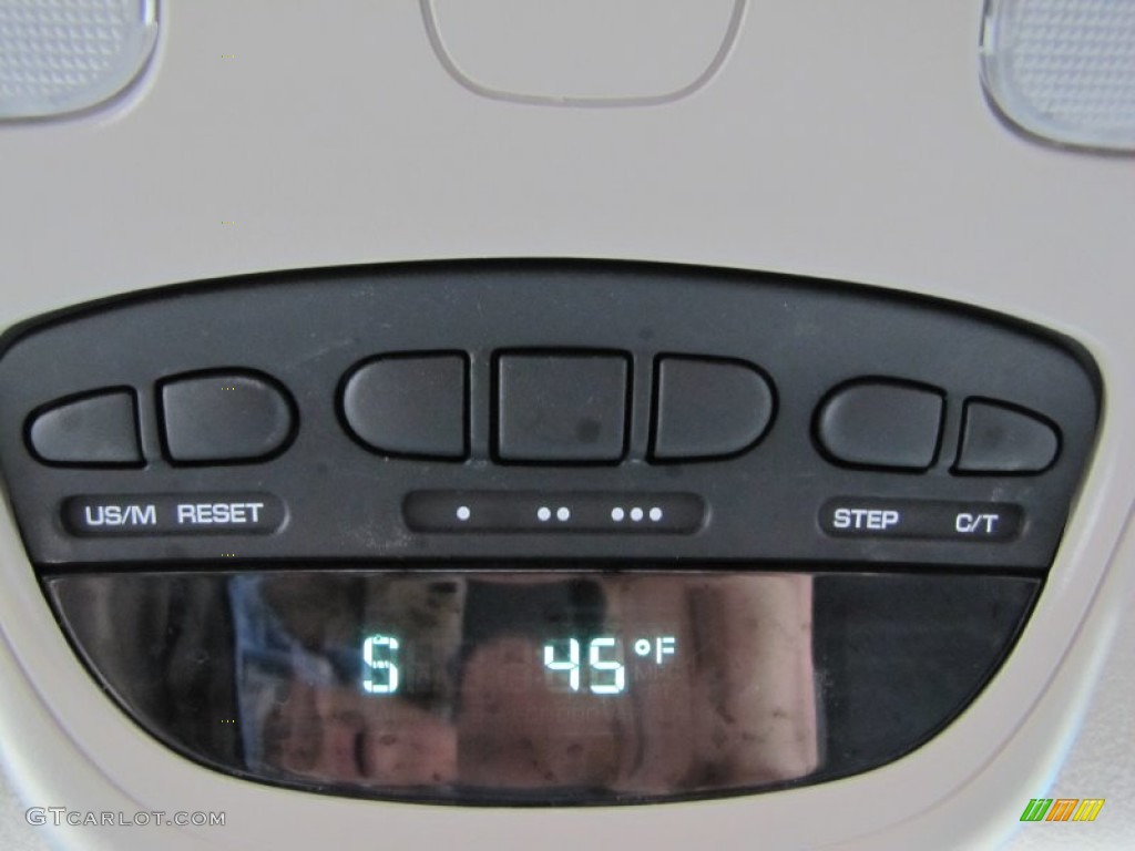 2008 Ram 1500 ST Quad Cab 4x4 - Bright White / Medium Slate Gray photo #22