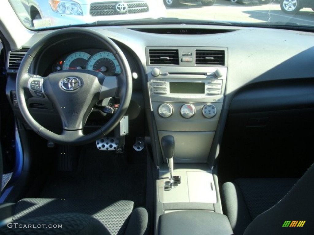 2011 Camry SE - Blue Ribbon Metallic / Dark Charcoal photo #9