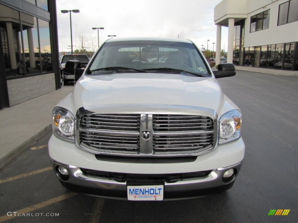 2008 Ram 1500 ST Quad Cab 4x4 - Bright White / Medium Slate Gray photo #29