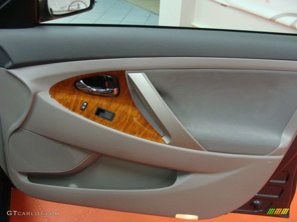 2009 Camry XLE - Magnetic Gray Metallic / Ash photo #27