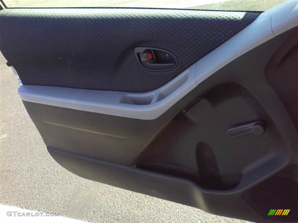 2007 Toyota Yaris 3 Door Liftback Door Panel Photos