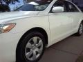 Super White - Camry LE Photo No. 21