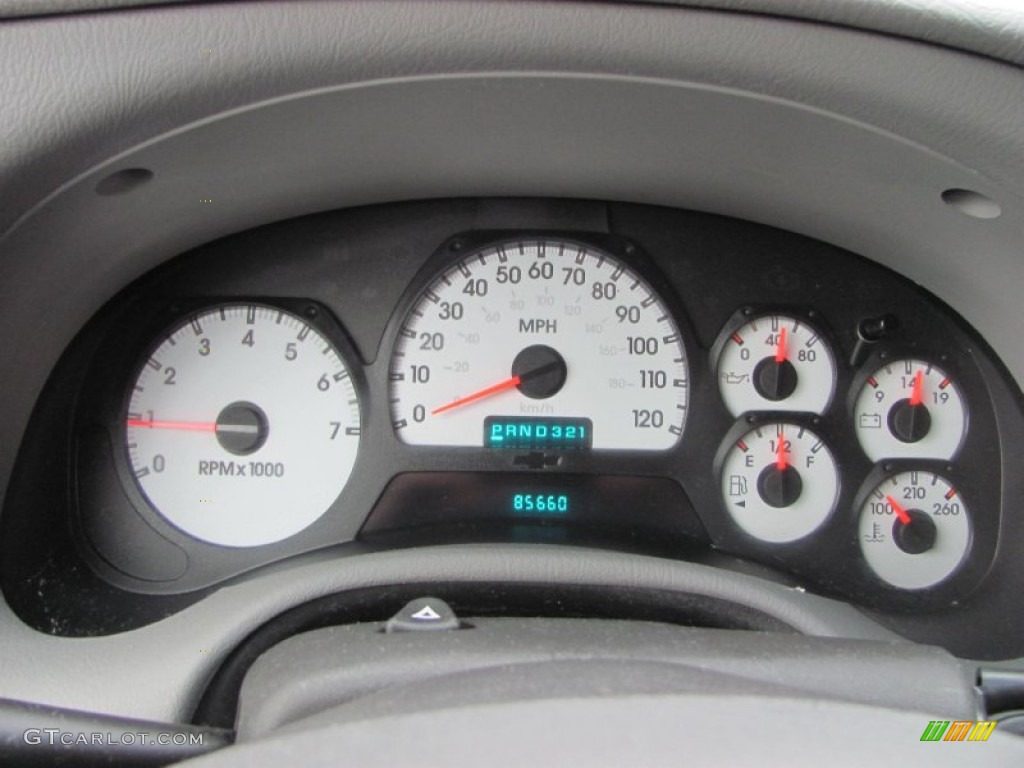 2005 TrailBlazer LS 4x4 - Emerald Jewel Green Metallic / Light Gray photo #6