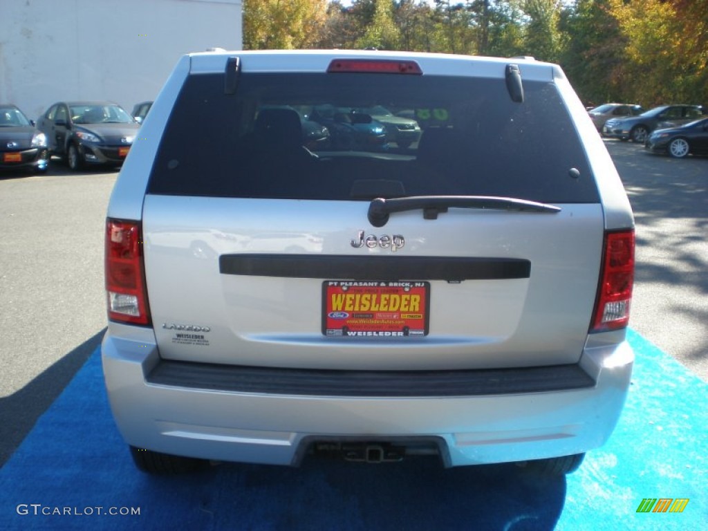 2008 Grand Cherokee Laredo - Bright Silver Metallic / Dark Slate Gray/Light Graystone photo #7