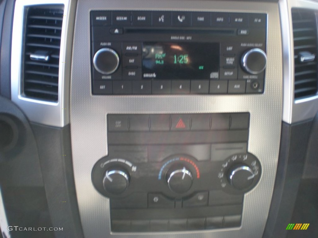 2008 Grand Cherokee Laredo - Bright Silver Metallic / Dark Slate Gray/Light Graystone photo #15