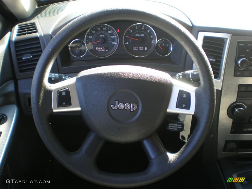 2008 Grand Cherokee Laredo - Bright Silver Metallic / Dark Slate Gray/Light Graystone photo #20