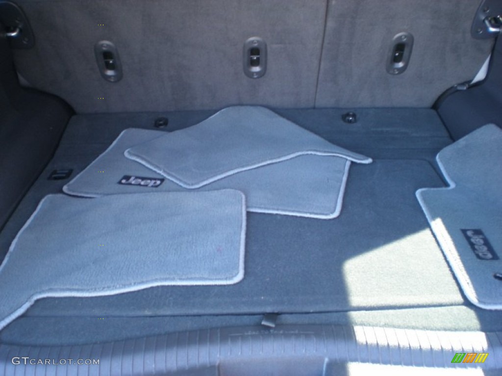 2008 Grand Cherokee Laredo - Bright Silver Metallic / Dark Slate Gray/Light Graystone photo #21