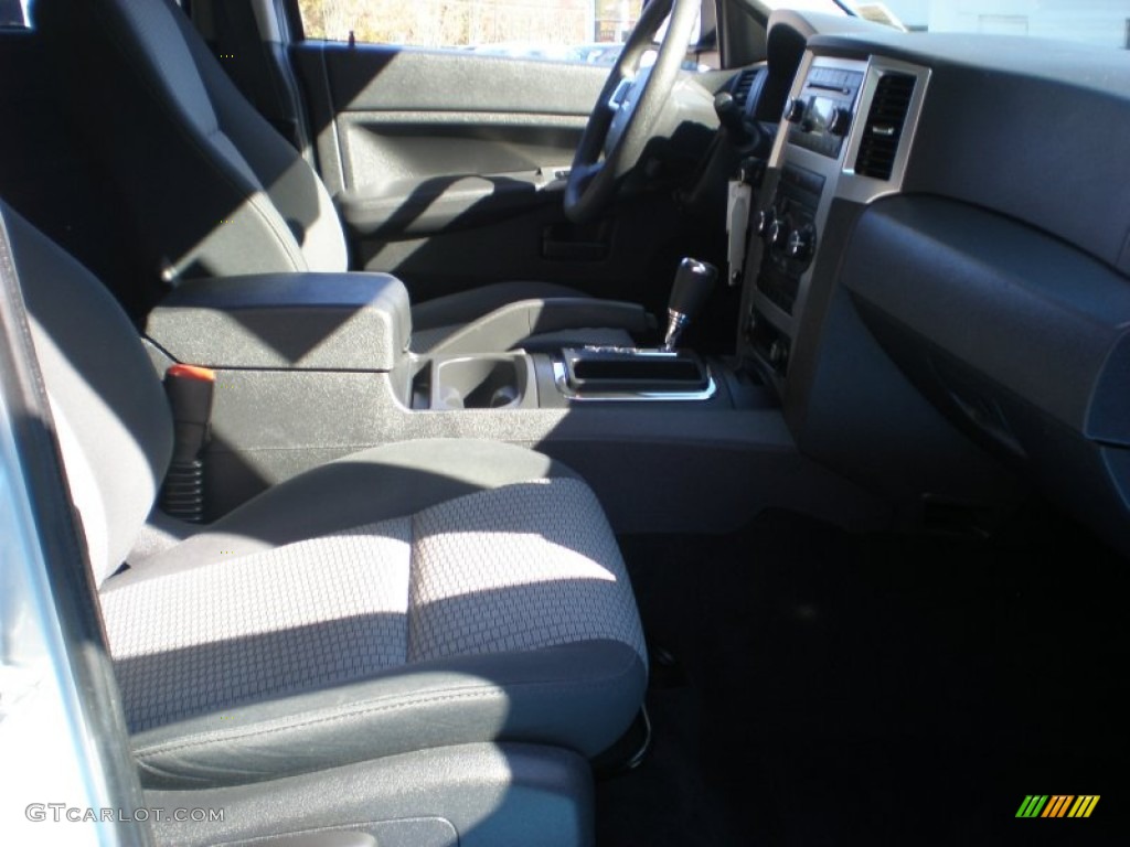 2008 Grand Cherokee Laredo - Bright Silver Metallic / Dark Slate Gray/Light Graystone photo #23