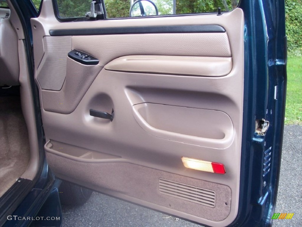 1997 Ford F350 XLT Extended Cab Dually Medium Mocha Door Panel Photo #55811039