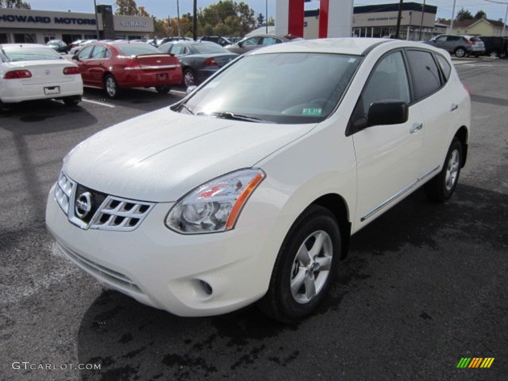 2012 Rogue S Special Edition AWD - Pearl White / Black photo #3