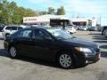 Black - Camry XLE Photo No. 1