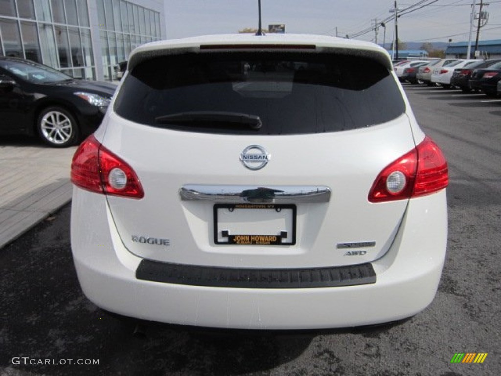 2012 Rogue S Special Edition AWD - Pearl White / Black photo #6