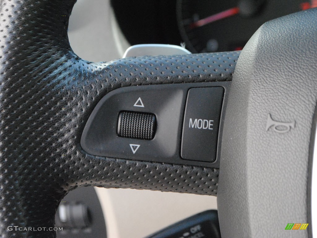 2006 Audi A3 2.0T Controls Photo #55813130