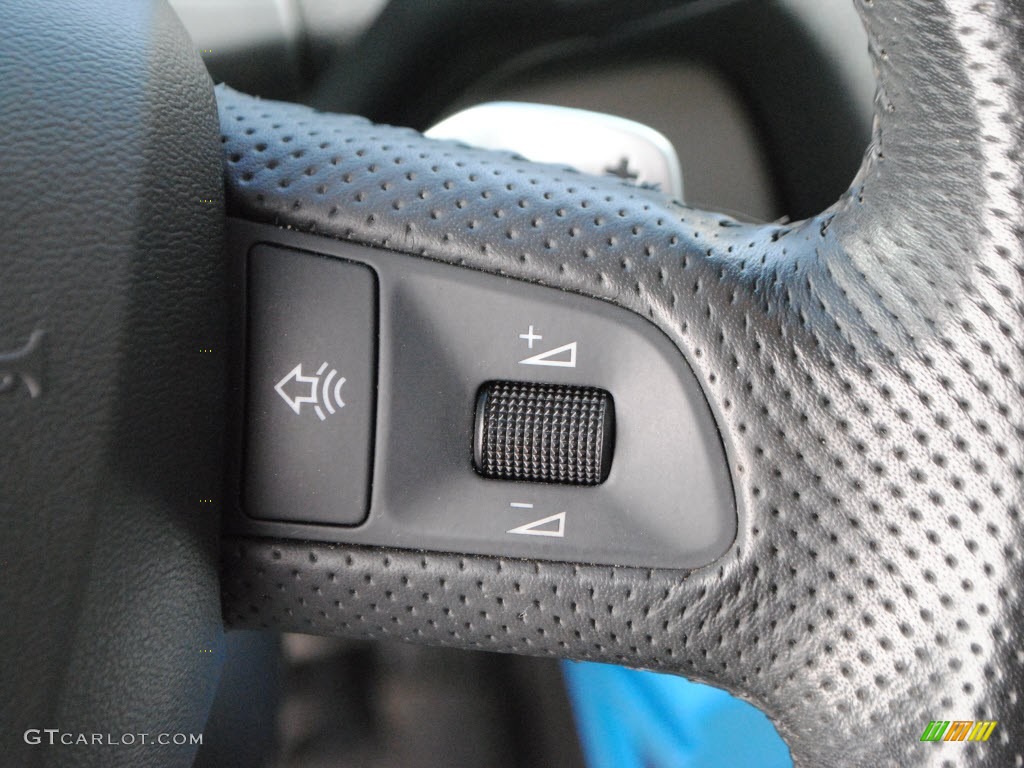 2006 Audi A3 2.0T Controls Photo #55813139