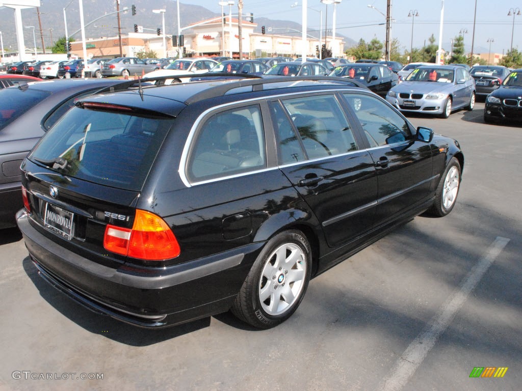 2005 3 Series 325i Wagon - Jet Black / Black photo #8