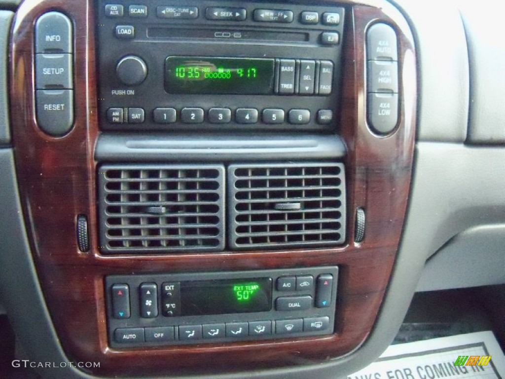 2004 Ford Explorer Limited 4x4 Controls Photo #55815058