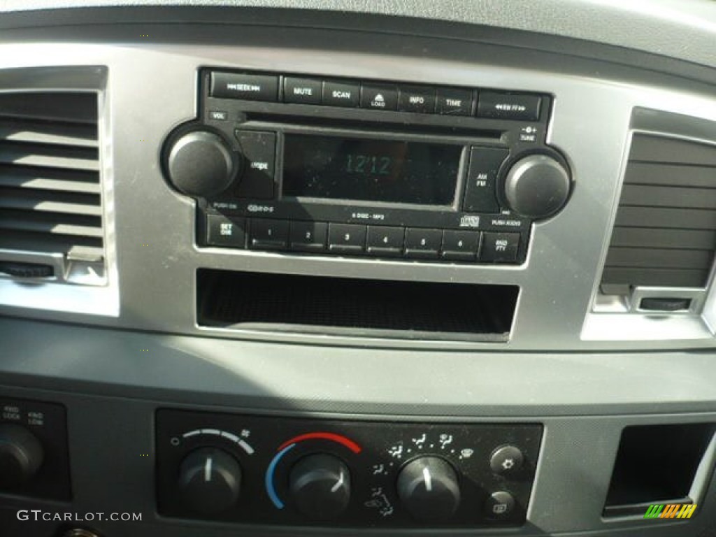 2008 Dodge Ram 1500 SLT Regular Cab 4x4 Controls Photo #55816226