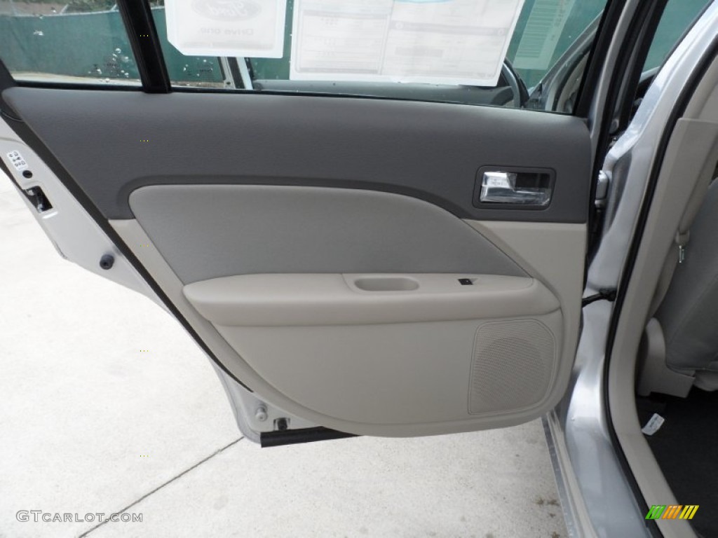 2012 Fusion SE - Ingot Silver Metallic / Medium Light Stone photo #20