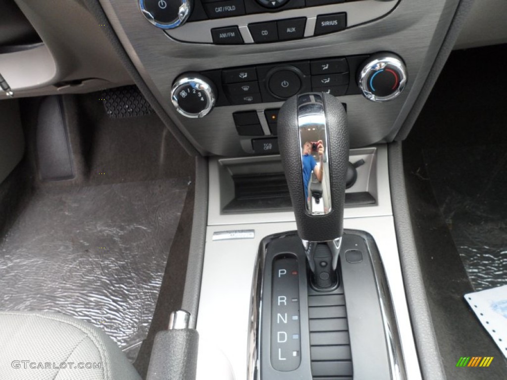 2012 Fusion SE - Ingot Silver Metallic / Medium Light Stone photo #32