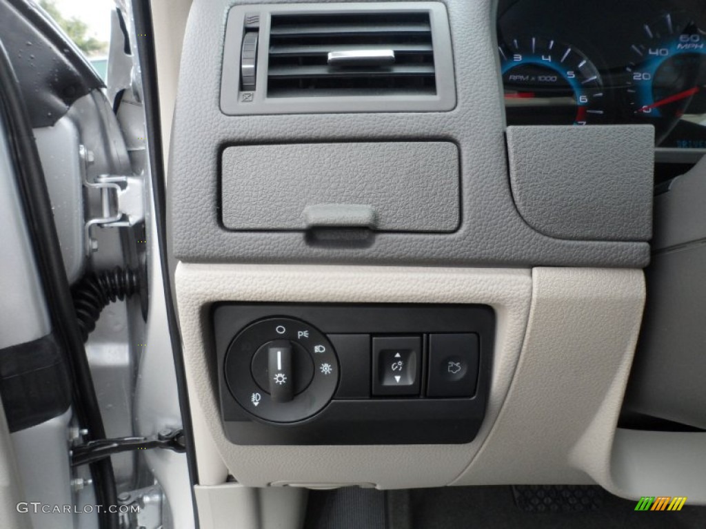 2012 Fusion SE - Ingot Silver Metallic / Medium Light Stone photo #35