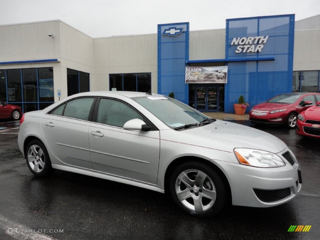 Silver Green Metallic Pontiac G6