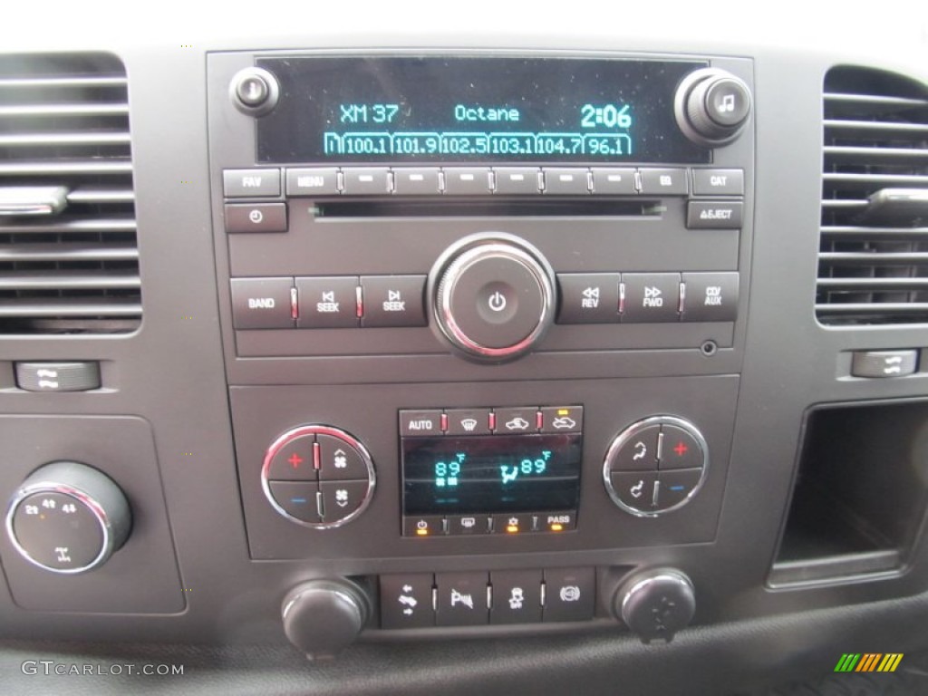 2012 Chevrolet Silverado 2500HD LT Crew Cab 4x4 Controls Photo #55826993