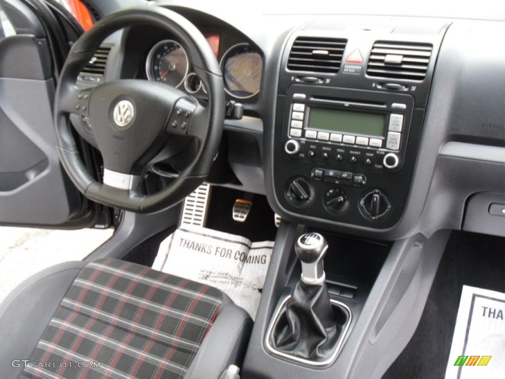 2009 Volkswagen GTI 2 Door Interlagos Black Cloth Dashboard Photo #55827410