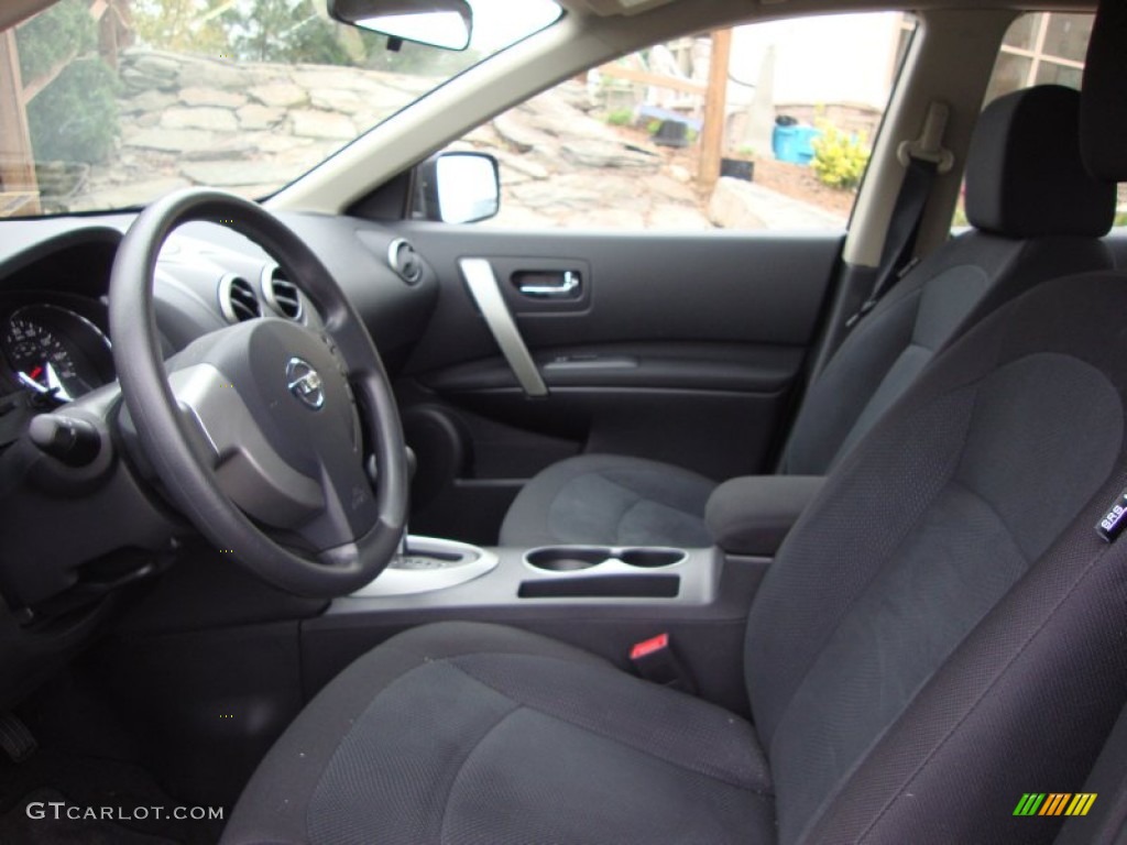 2011 Rogue S AWD - Cayenne Red / Black photo #21