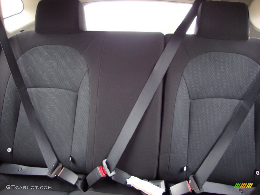 2011 Rogue S AWD - Cayenne Red / Black photo #23