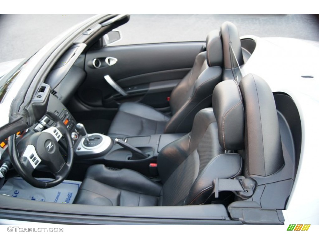 Charcoal Leather Interior 2006 Nissan 350Z Touring Roadster Photo #55829339