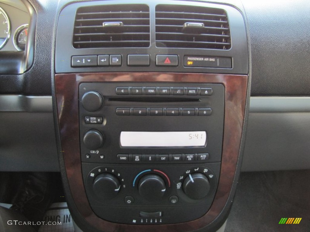 2007 Chevrolet Uplander LS Controls Photo #55830446