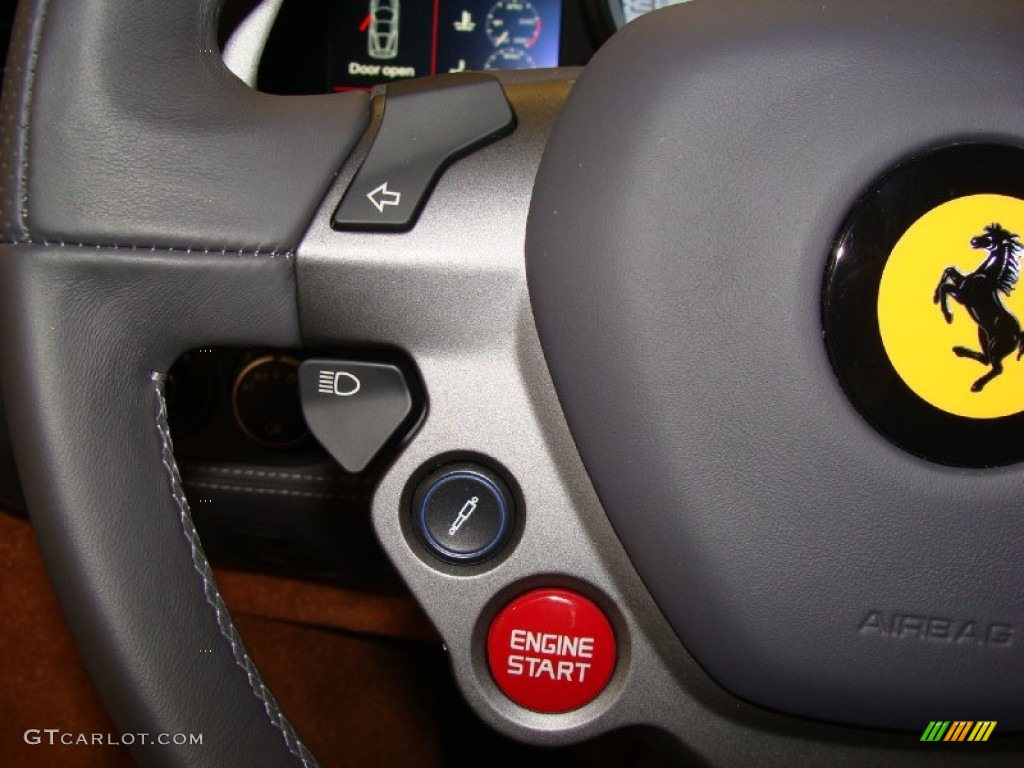 2010 Ferrari 458 Italia Controls Photo #55832261