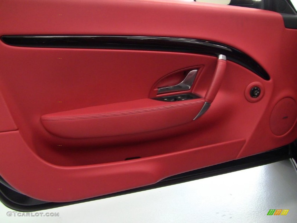 2010 Maserati GranTurismo Convertible GranCabrio Rosso Corallo Door Panel Photo #55832405
