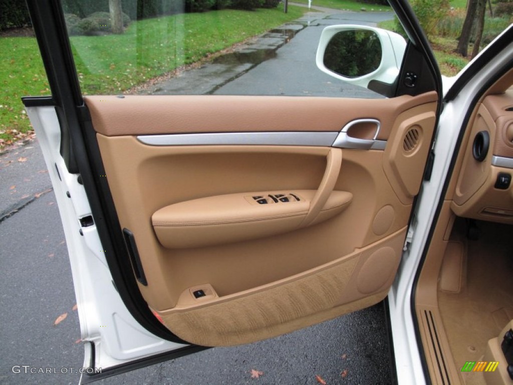2009 Porsche Cayenne Tiptronic Havanna/Sand Beige Door Panel Photo #55832702