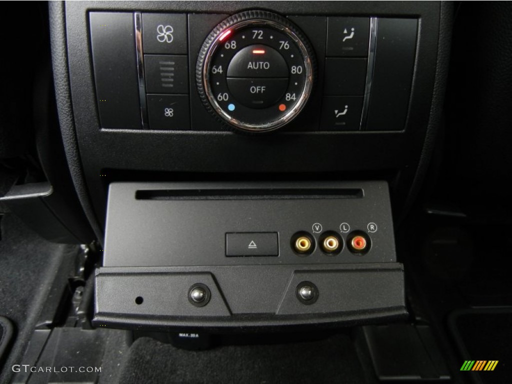 2009 Mercedes-Benz GL 320 BlueTEC 4Matic Controls Photo #55832972