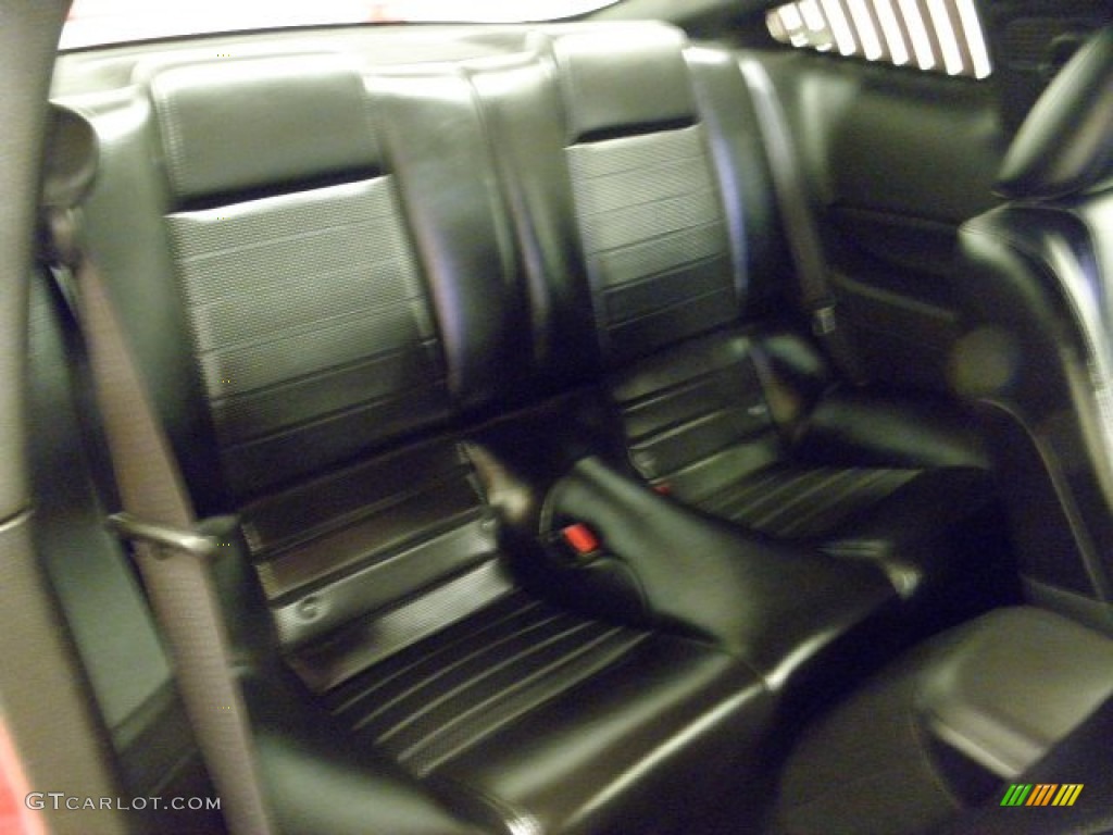 Dark Charcoal Interior 2006 Ford Mustang GT Premium Coupe Photo #55833329