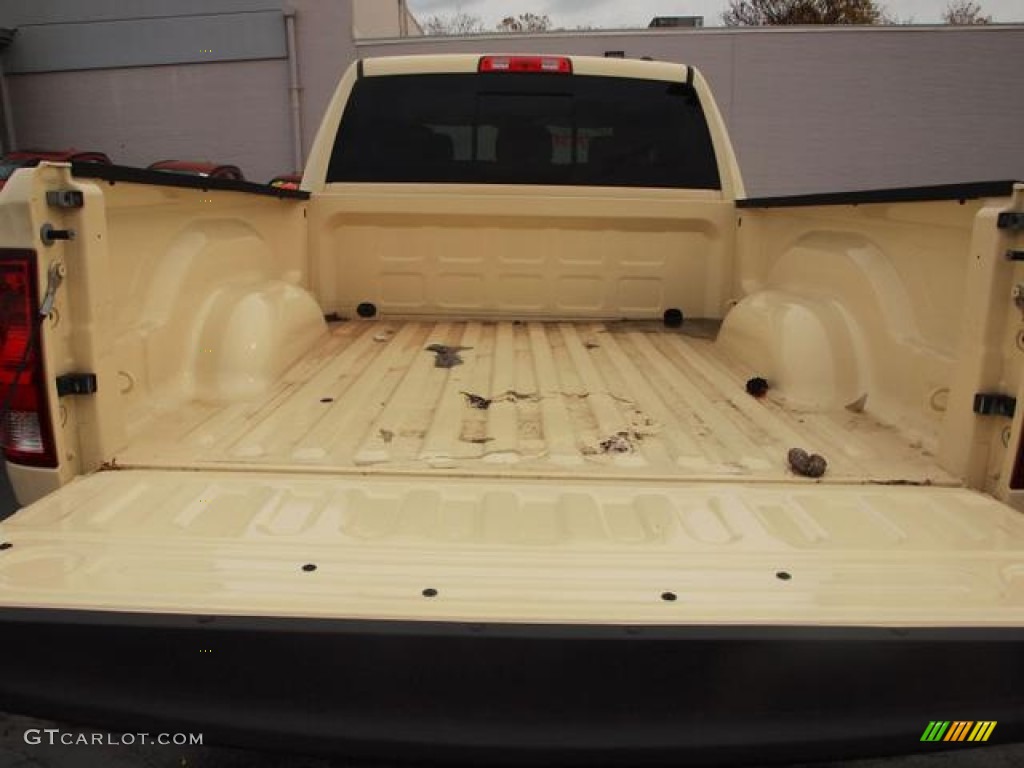 2010 Ram 2500 Big Horn Edition Crew Cab 4x4 - Light Cream / Dark Slate/Medium Graystone photo #5