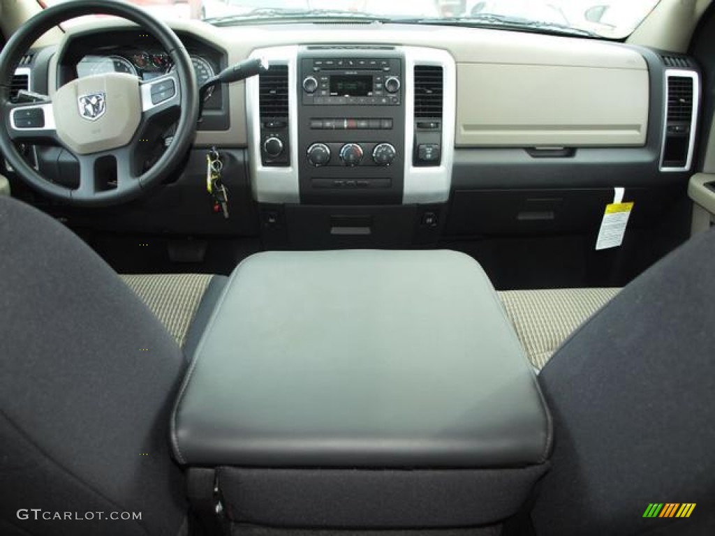 2010 Dodge Ram 2500 Big Horn Edition Crew Cab 4x4 Dashboard Photos