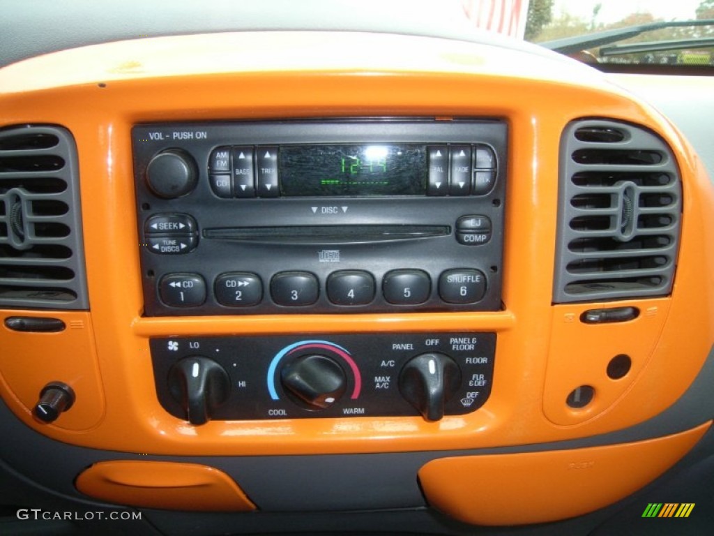 2003 Ford F150 XLT Regular Cab Controls Photo #55837865