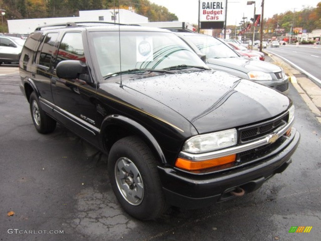 2003 Blazer LS 4x4 - Black / Graphite photo #1