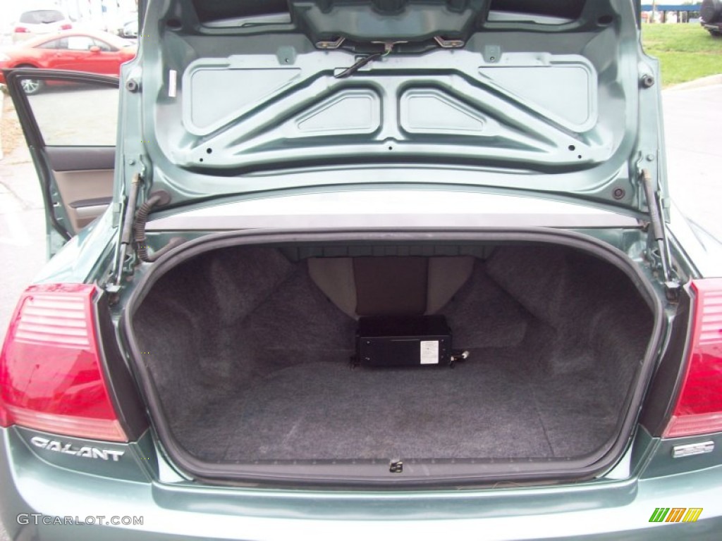 2005 Galant ES - Machine Green Metallic / Beige photo #11