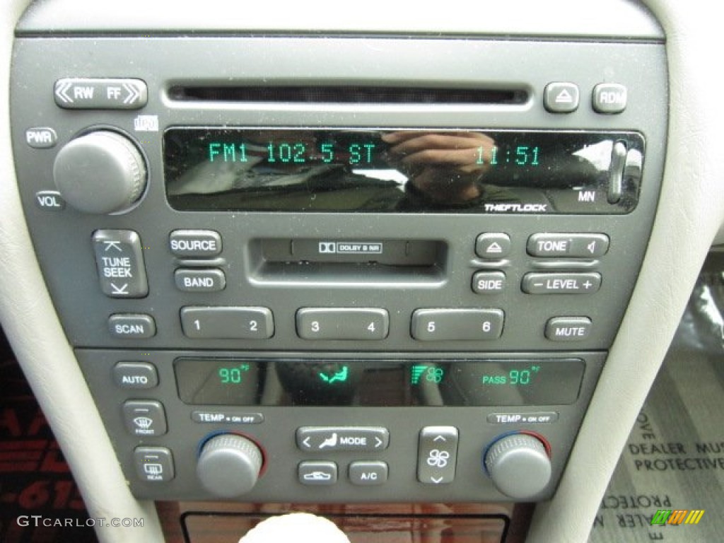 2000 Cadillac Seville SLS Audio System Photo #55839722